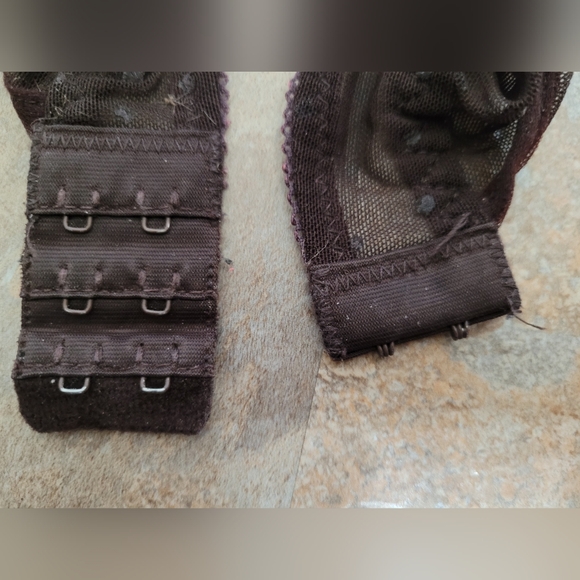 Lacy Lingerie with adjustable straps - Picture 4 of 5